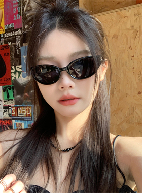 未来科技风Y2K千禧辣妹骑行墨镜