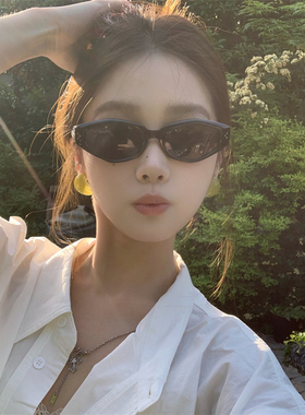 MELIYA2026新款猫眼墨镜女镶钻高级感复古太阳眼镜防紫外线方圆脸