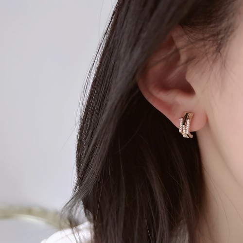 锆石微镶闪钻半弧形无耳洞蚊香盘耳夹女精致高级感气质无痛耳饰新 - 图1