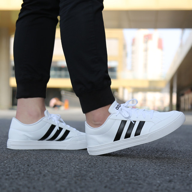 adidas mens casual shoes