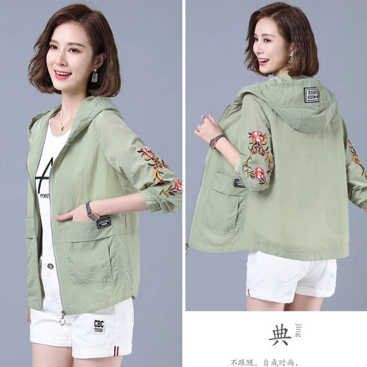 防晒衣女夏季刺绣轻薄外套宽松大码女装休闲连帽中年妈妈防晒,淘宝优惠券,粉丝福利购,淘宝优惠卷