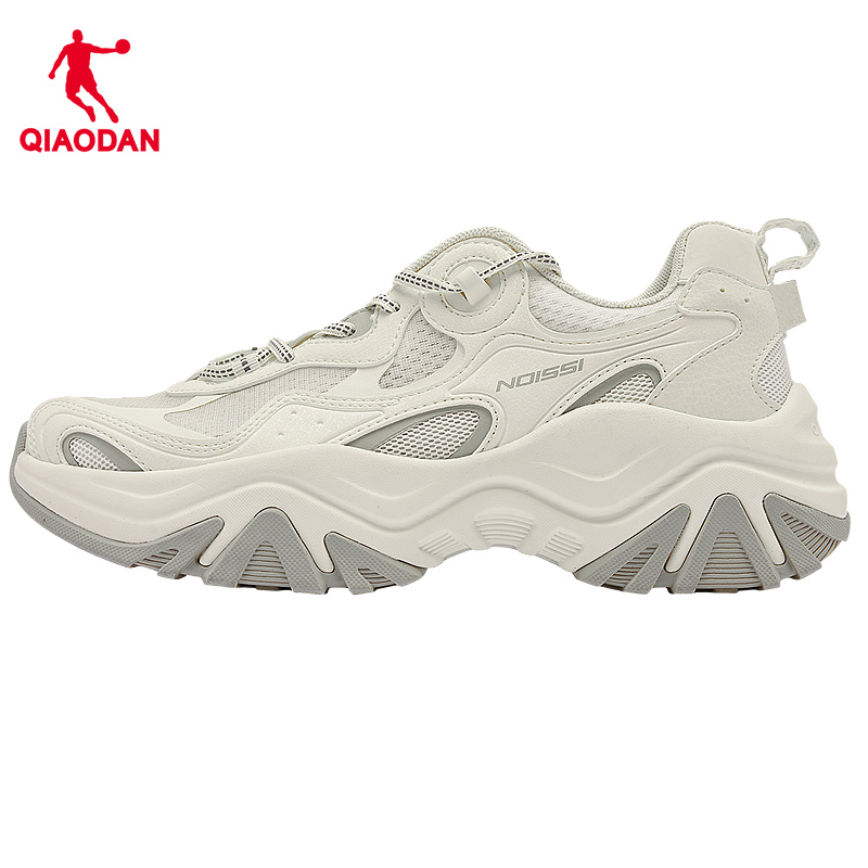 精灵兔Ⅱ|乔丹休闲鞋女鞋2025春季黑色轻便运动鞋厚底增高老爹鞋