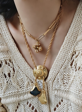 盾牌麻花链中古小众设计高级感