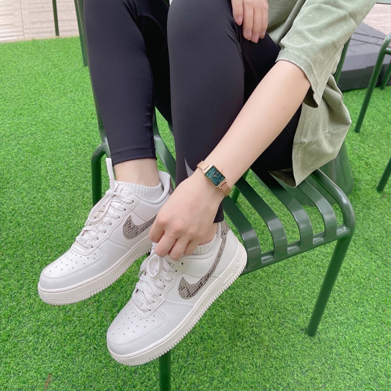 Nike耐克AIR FORCE 1女子空军一号运动鞋板鞋低帮DD8959 DR0148 - 图2