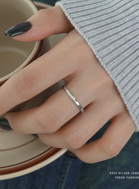 可爱微笑戒指女s925纯银韩版时尚笑脸指环百搭小表情食指戒可调节