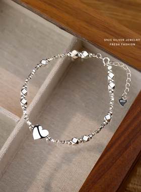 s925纯银爱心手链女款ins小众设计感时尚轻奢精致手饰百搭气质链