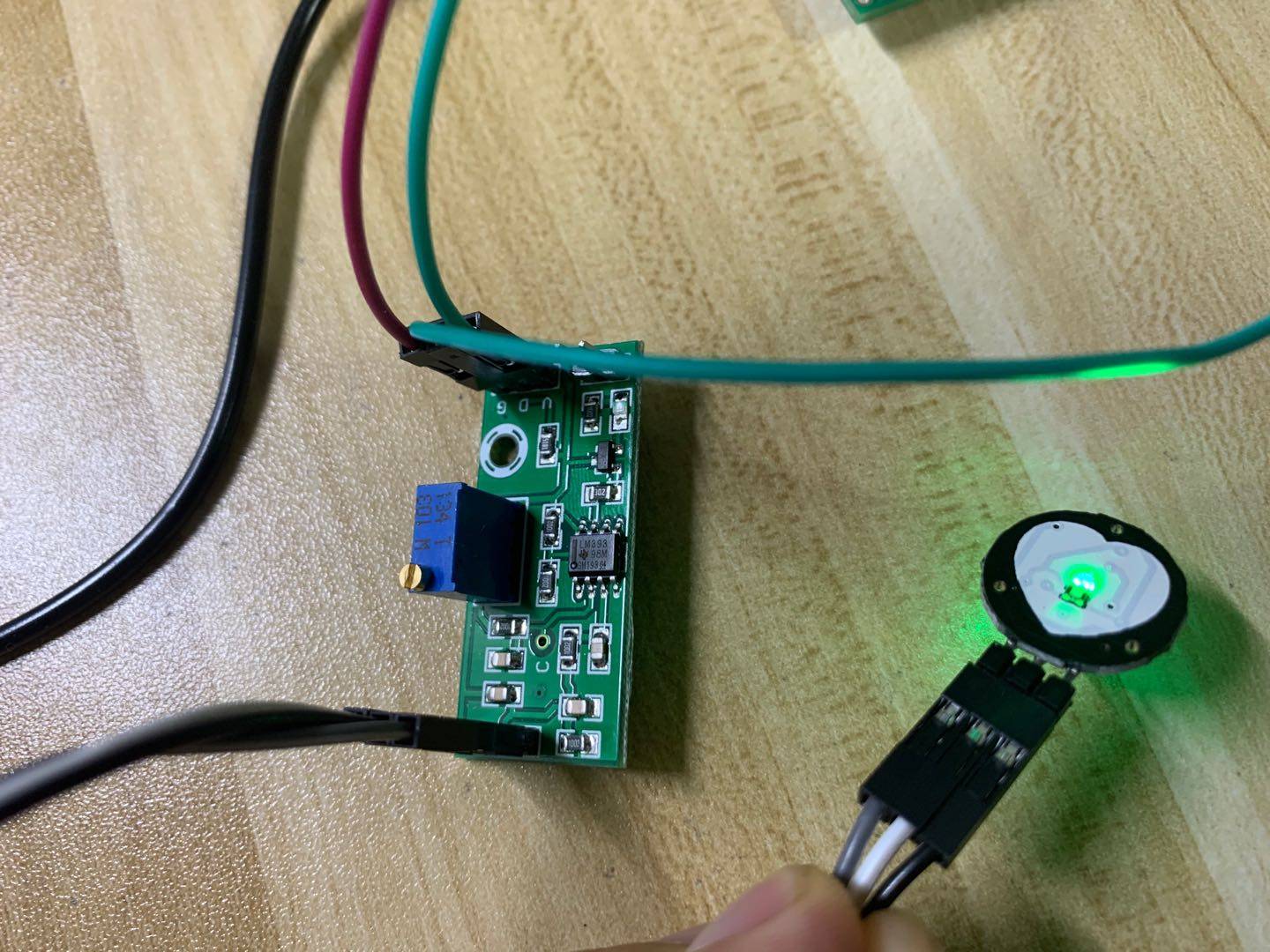 8号 51单片机pulsesensor心率计脉搏LM393比较体温测量 仅资料,淘宝优惠券,粉丝福利购,淘宝优惠卷