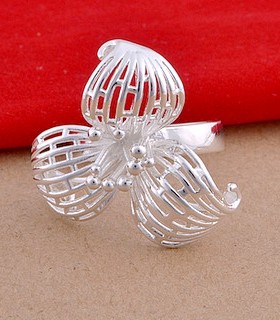 特价盛放镂空花芯戒指时尚韩品