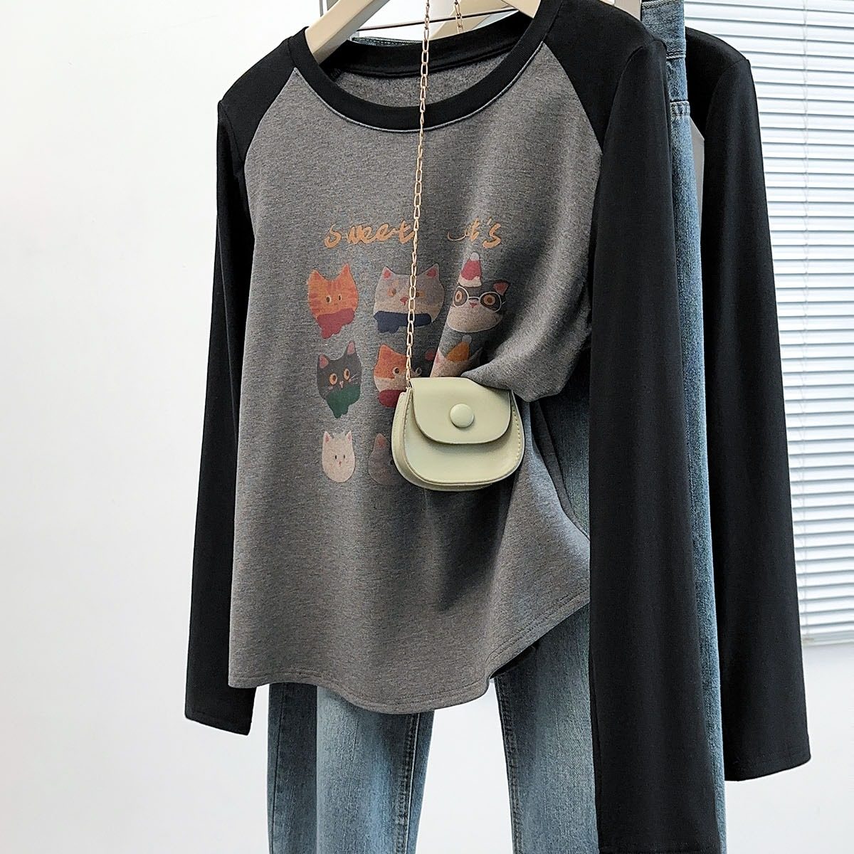 2025秋装新款胖mm大码女加厚字母猫咪印花内搭打底T恤,淘宝优惠券,粉丝福利购,淘宝优惠卷