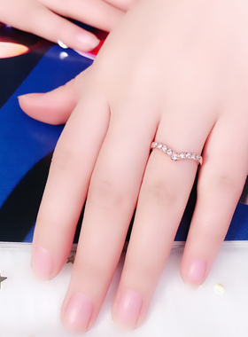 仲夏之晶网红个性V字排钻戒指女