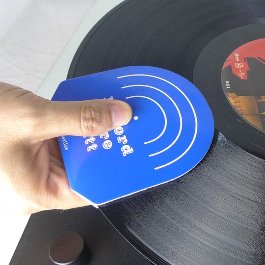 Vinyl record LP disc remover cleaning and protective pad