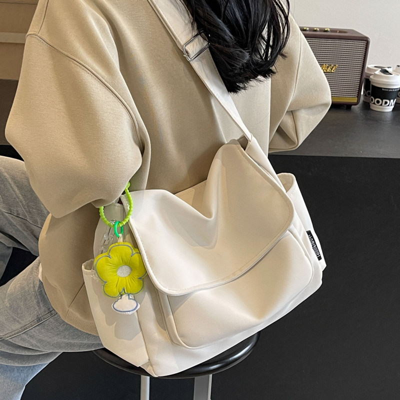 新款帆布单肩包女上课通勤包韩版少女小清新大容量学生休闲斜挎包,淘宝优惠券,粉丝福利购,淘宝优惠卷