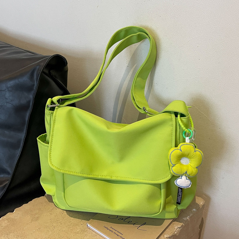 新款帆布单肩包女上课通勤包韩版少女小清新大容量学生休闲斜挎包,淘宝优惠券,粉丝福利购,淘宝优惠卷