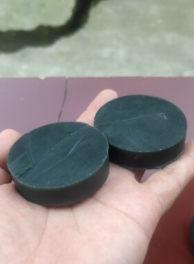 特价天然新疆和田玉手镯芯青玉墨玉黑青玉边角料小摆件印章电脑雕