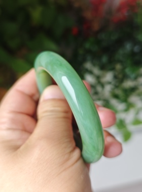 放漏和田玉手镯芯俄碧老料波菜绿无黑点平安无事牌料碧玉手镯54圈