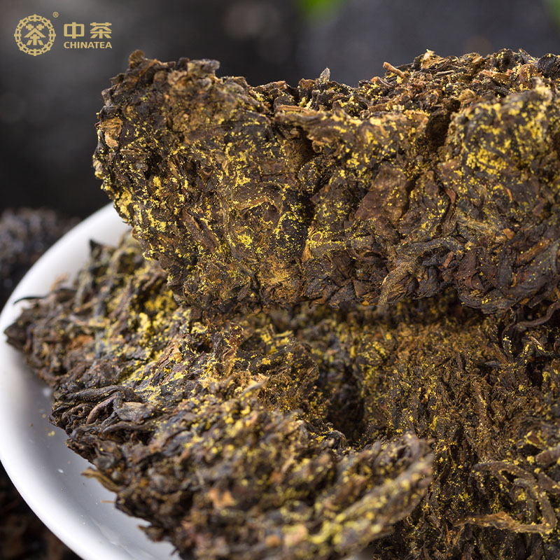 中茶冰碛岩手筑茯砖茶1kg湖南安化黑茶金花茯茶百年木仓特级料-图3