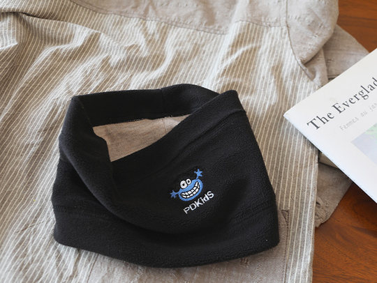 Practical double-sided wearable scarf embroidered little monster stretch polar fleece neck warm scarf baby middle and older children