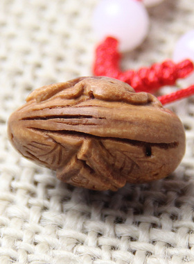 桃核雕刻龙蛇马羊猴鸡狗吊坠