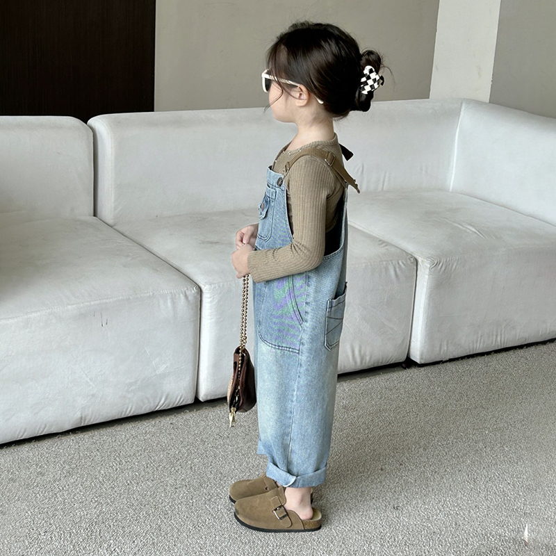 女童秋款2025新款套装童装秋装宝宝衣服打底衫复古做旧牛仔背带裤 - 图1