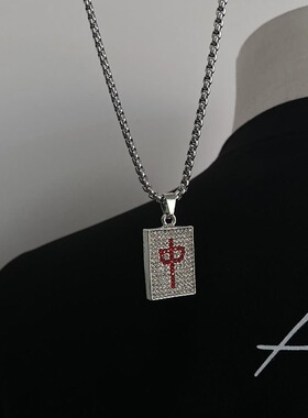 新款创意国潮嘻哈麻将满钻红中发字项链男女个性街头百搭长款吊坠