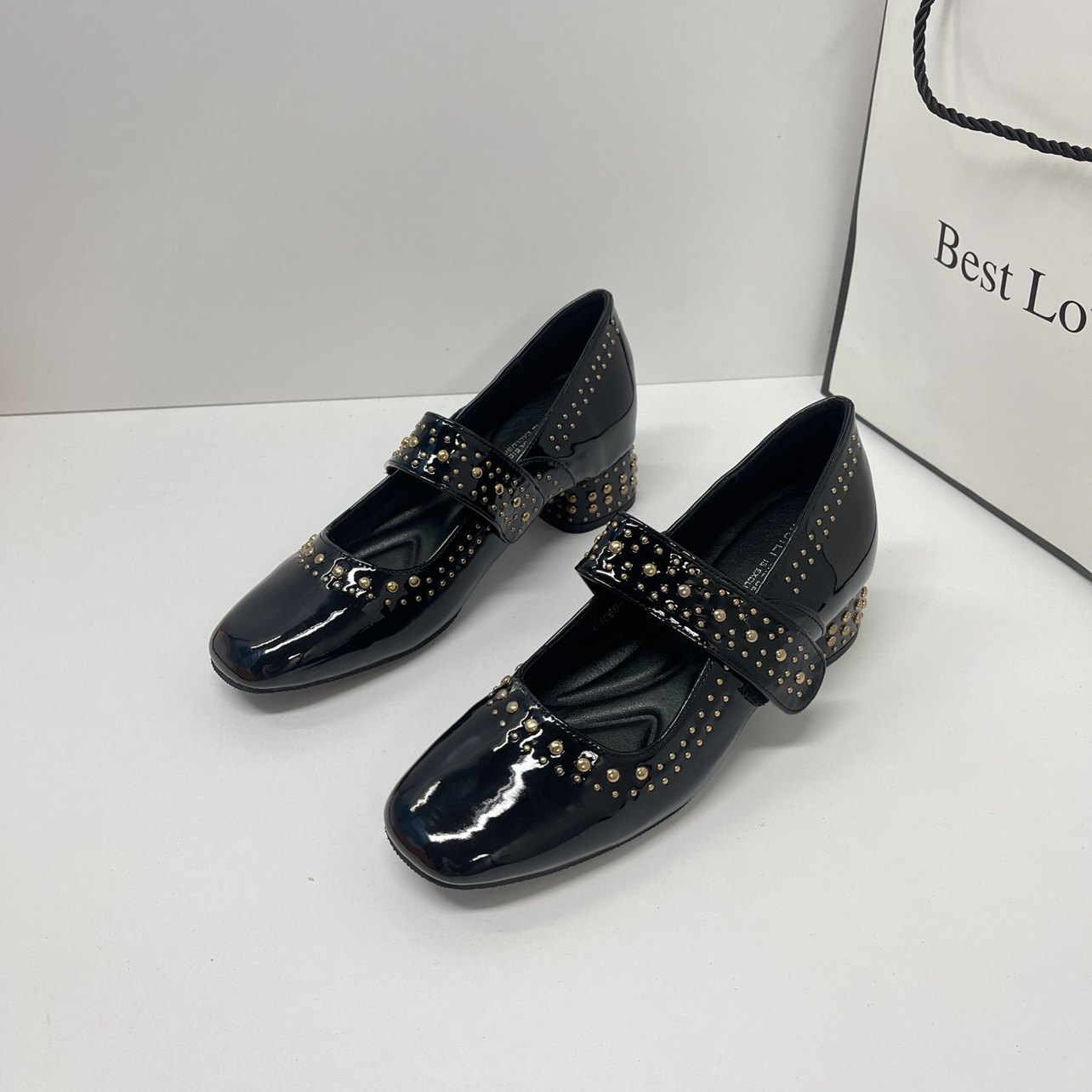 气质玛丽珍鞋2025新款方头铆钉一字带搭配裙子粗跟单鞋白色高跟鞋,淘宝优惠券,粉丝福利购,淘宝优惠卷