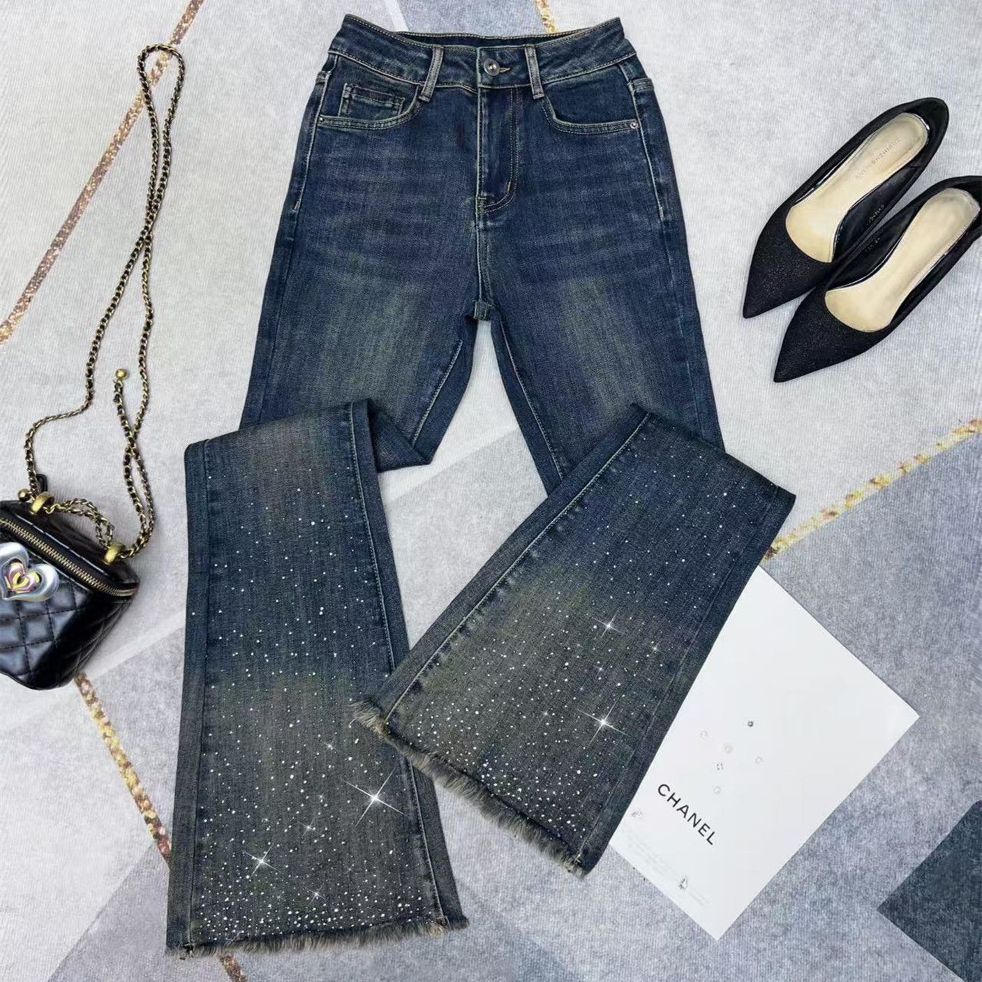 重工烫钻牛仔微喇裤女秋冬新款高腰弹力喇叭裤修身显瘦毛边九分裤 - 图1