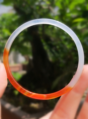 玉髓细款紫色冰种玛瑙秀气风手镯