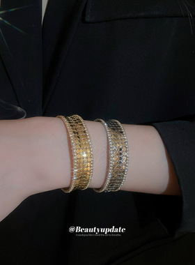 满钻无事牌手镯素圈黄金古法