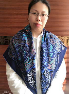 雨花真丝斜纹绸蓝色时尚洋气围巾