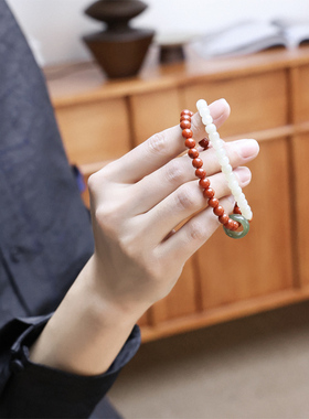 和田玉南红跑环纳福双圈手串女