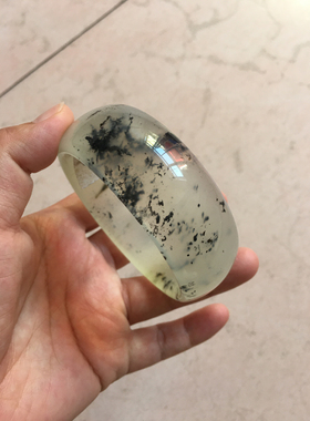 岫玉老坑料，十年前的成品，水墨丹青意境飘花，轮胎镯！绝美……