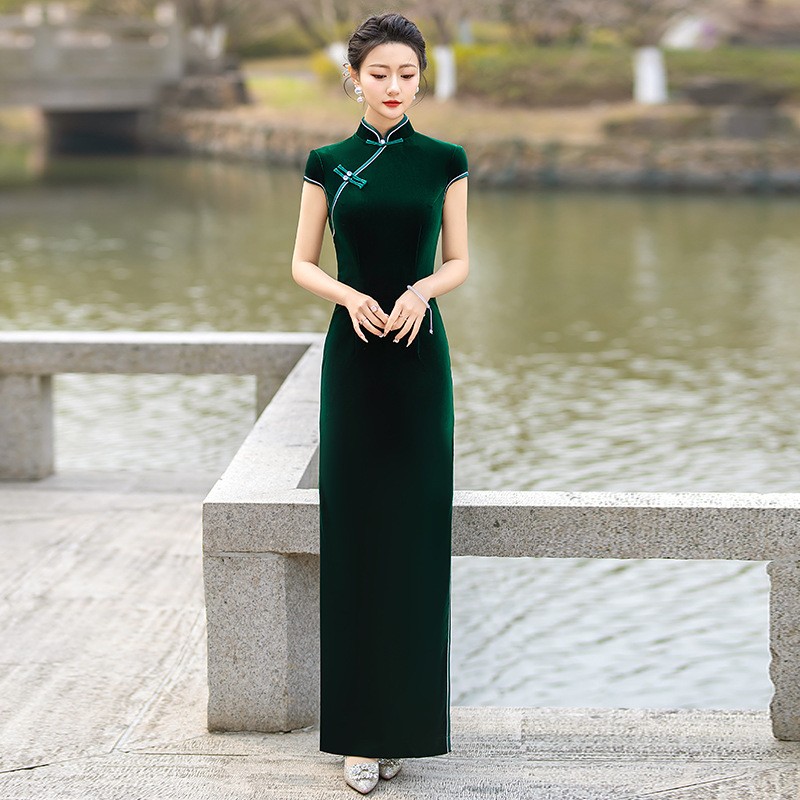 丝绒披肩2024新款金丝绒旗袍连衣裙年轻复古改良修身披肩旗袍民国 - 图3