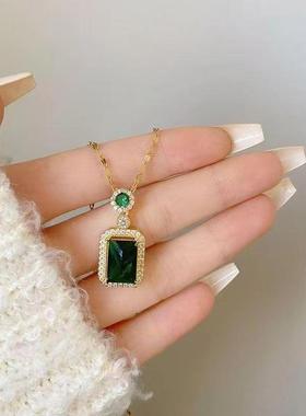 设计师款绿钻项链A023