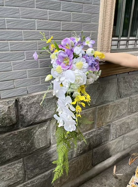 仪式手捧花白色瀑布造型手工婚礼花束摄影毕业道具水滴形仿真花