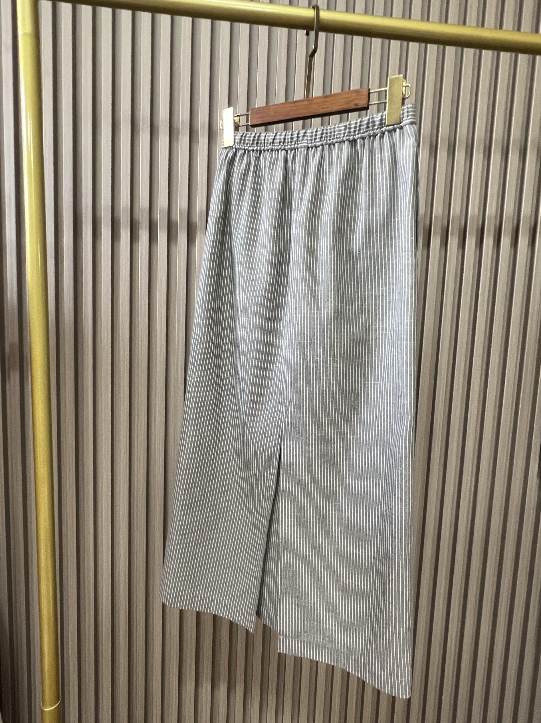 亚麻条纹半裙 H后开叉半身裙