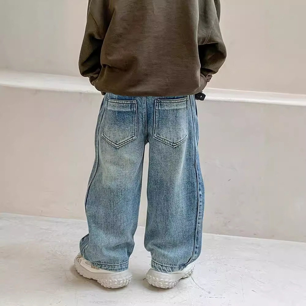 韩国男童秋季童装裤子2025新款男孩洋气牛仔裤儿童复古直筒裤潮