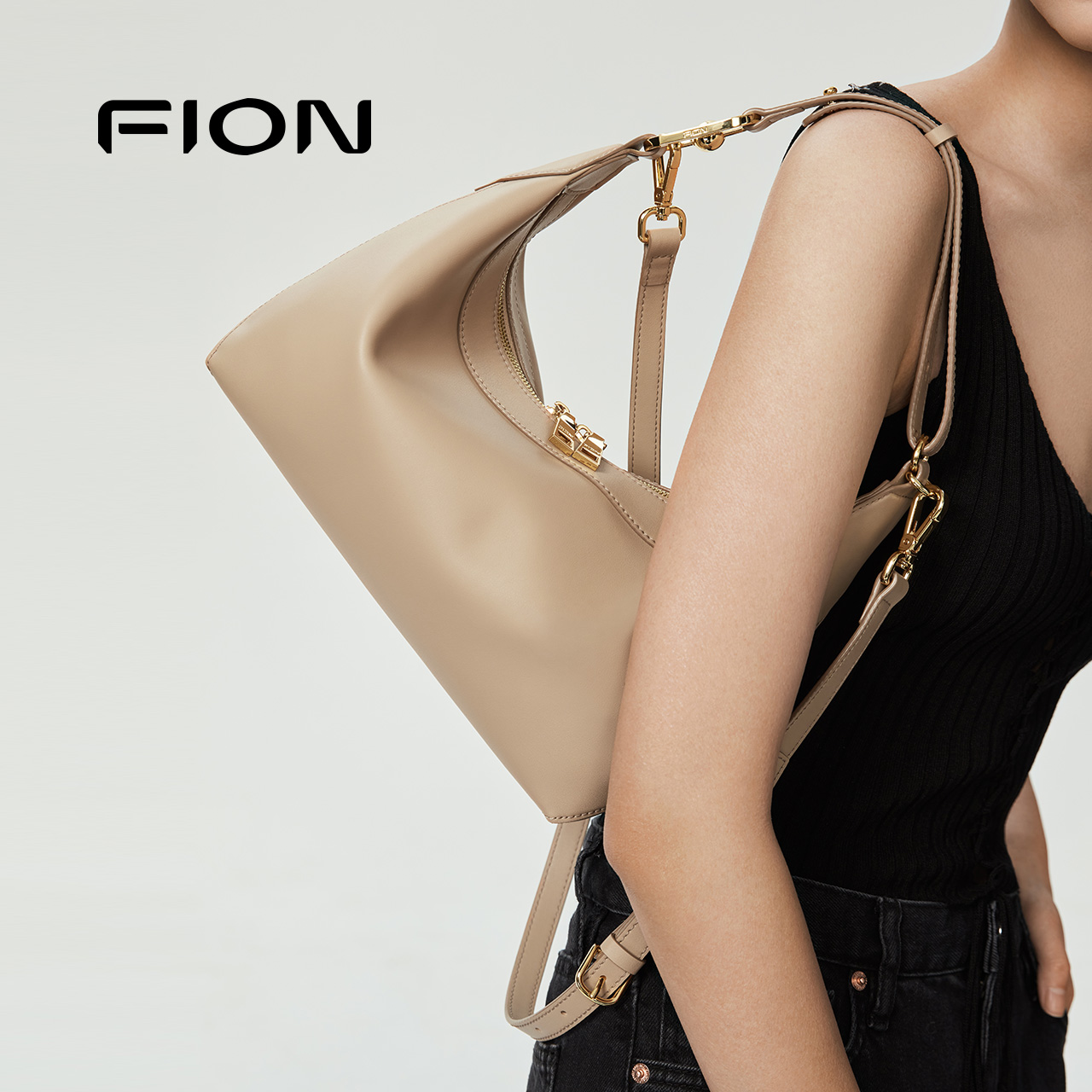 Fion/菲安妮真皮法棍腋下包 新款小众牛皮法式月牙斜挎女单肩包包