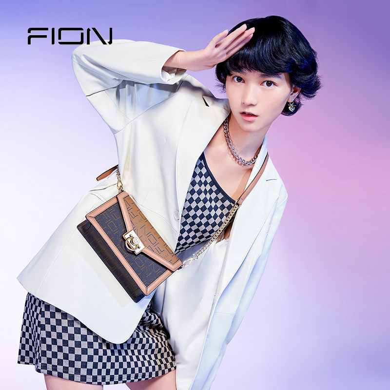 fion /菲安妮锁扣2021新款信封包 FION菲安妮女士包袋