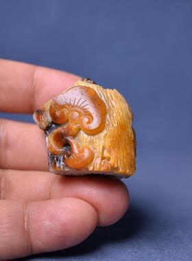 35克黑皮红皮白玉独籽料树桩香插