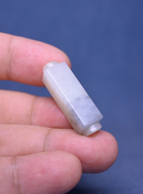 和田玉洒金皮青花籽料桶珠勒子