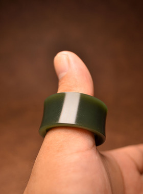 内径21新疆和田黑青籽料竹节扳指