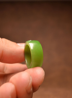 内径16碧玉苹果绿牡丹戒指环12码