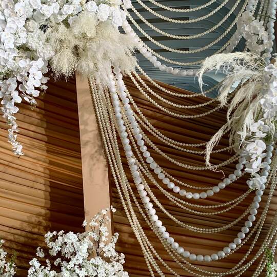 新款婚庆泡沫圆球串背景墙白色舞台布置串美橱窗婚礼装饰道具挂饰