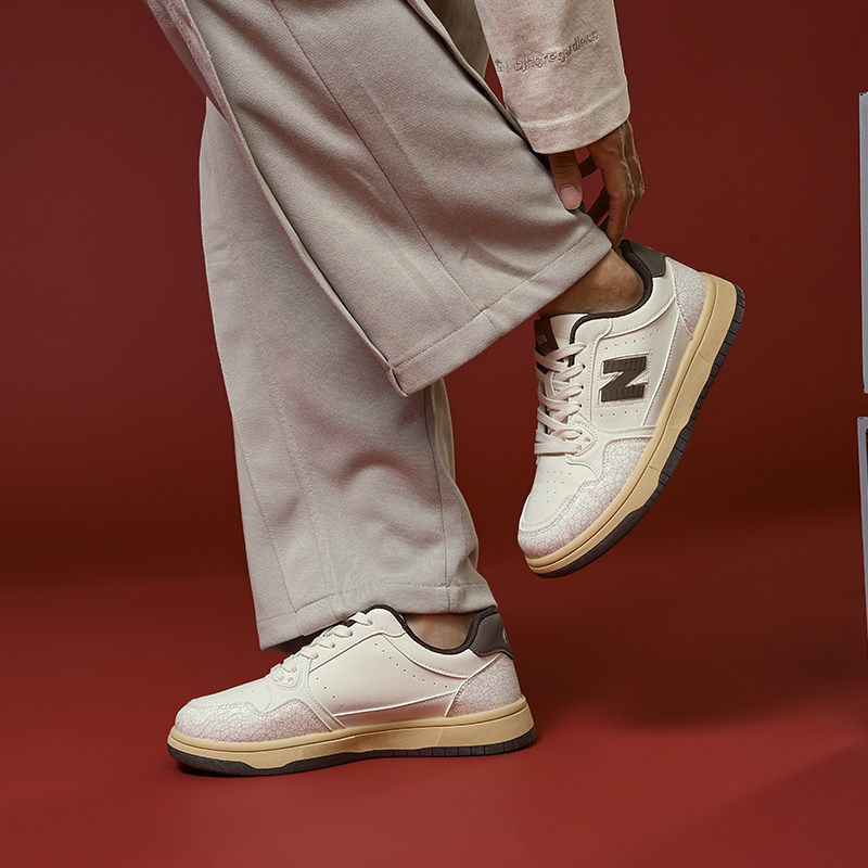 新百伦2026秋冬时尚百搭运动休闲小白鞋舒适情侣平底轻便耐磨板鞋,淘宝优惠券,粉丝福利购,淘宝优惠卷