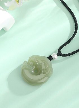 摩天轮和田玉龙猪挂坠女生黑绳小众百搭高级感新中式项链玉石玉佩