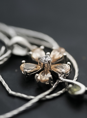 宝石水晶花瓣高级镶嵌吊坠