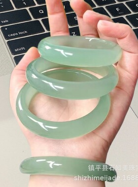 碧玉色东陵玉手镯湖水绿和田玉平替款晴水色玉石镯子饰品批发货源
