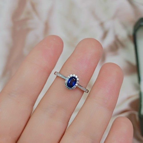 天然皇家蓝蓝宝石戒指4乘6 天然彩宝首饰 - 图1