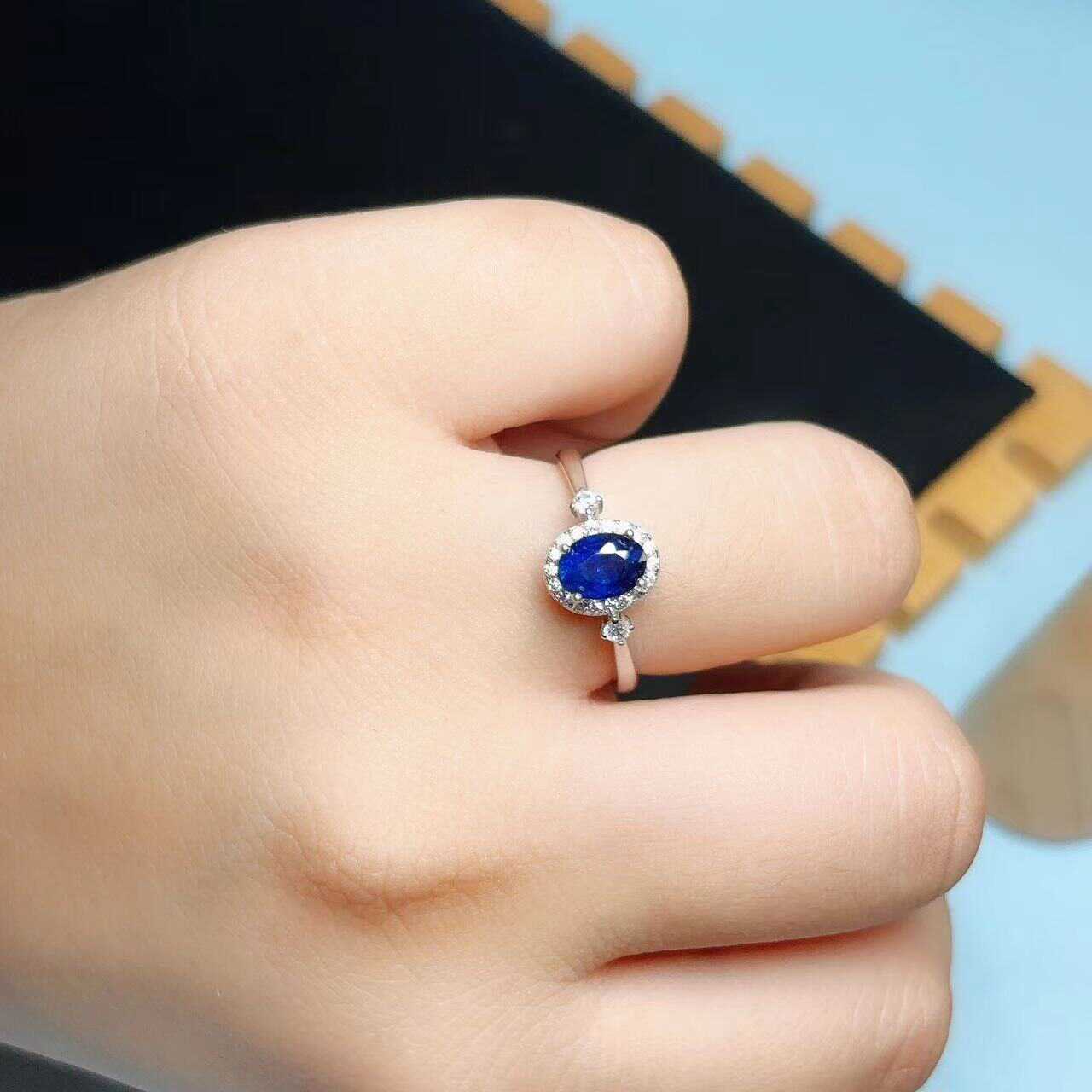 Natural colored sapphire Jiuyuan jewelry