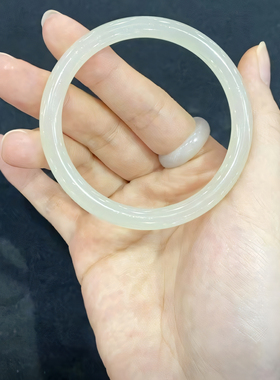 青白玉手镯冰晴水浅色细圆玉镯子